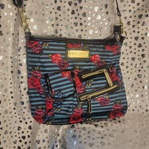 Betsy johnson crossbody messenger style purse